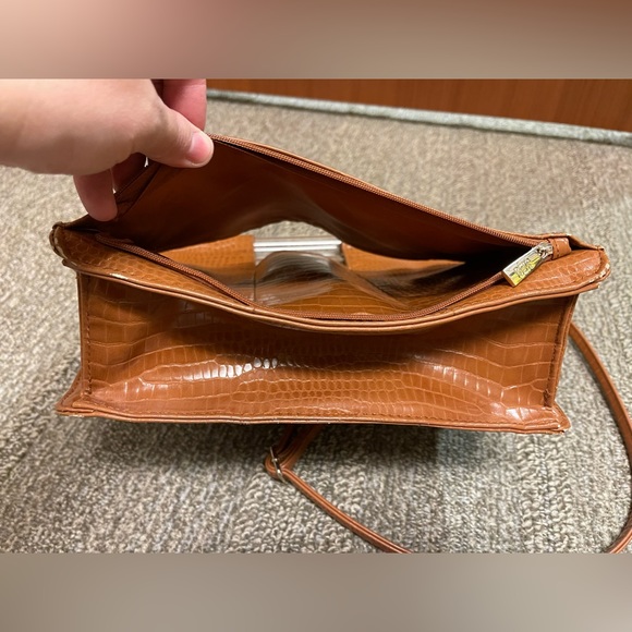 Beis crossbody in cognac croc; greatly loved and gently used - Picture 6 of 8